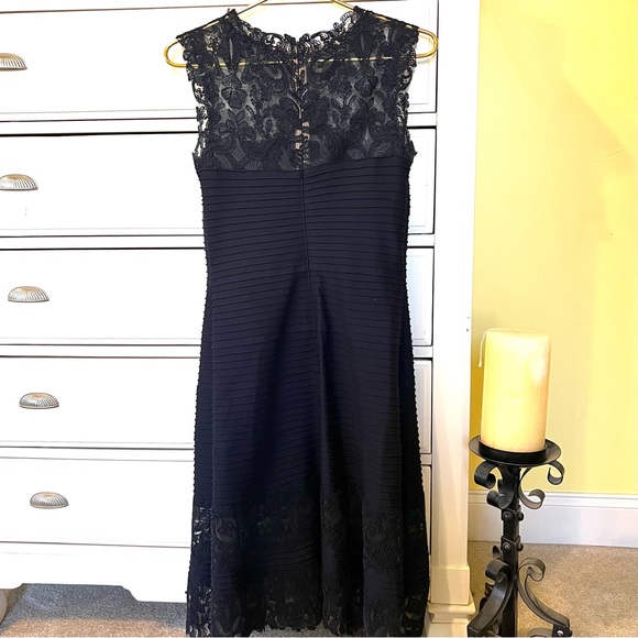 Tadashi Shoji Navy Blue Lace Dress Wedding Guest MOB Size Small NWOT Cocktail - Picture 10 of 13